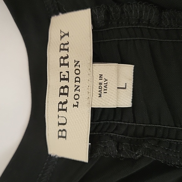 ⭐️NWOT BURBERRY London Authentic Form Fitting Ruching Detail Short Sleeve Top - Picture 3 of 6